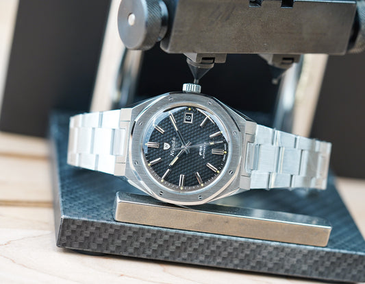 Nivada Grenchen F77 MK2 SST Beige Lume Black With Date Dial 69010A77