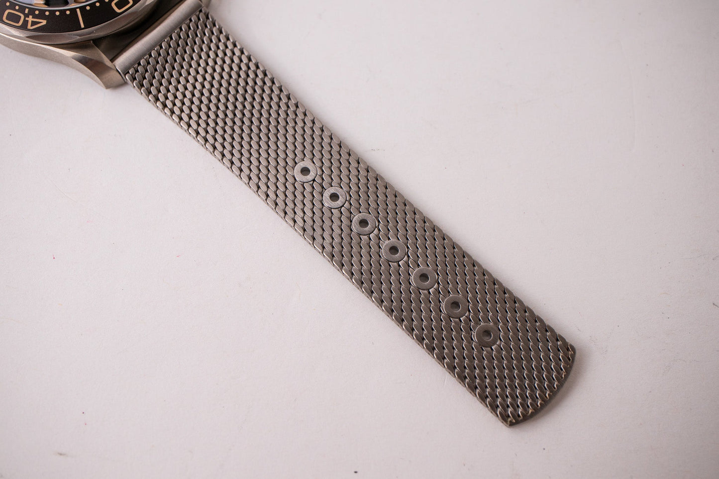 Omega Seamaster 300M 007 Titanium 210.90.42.20.01.001