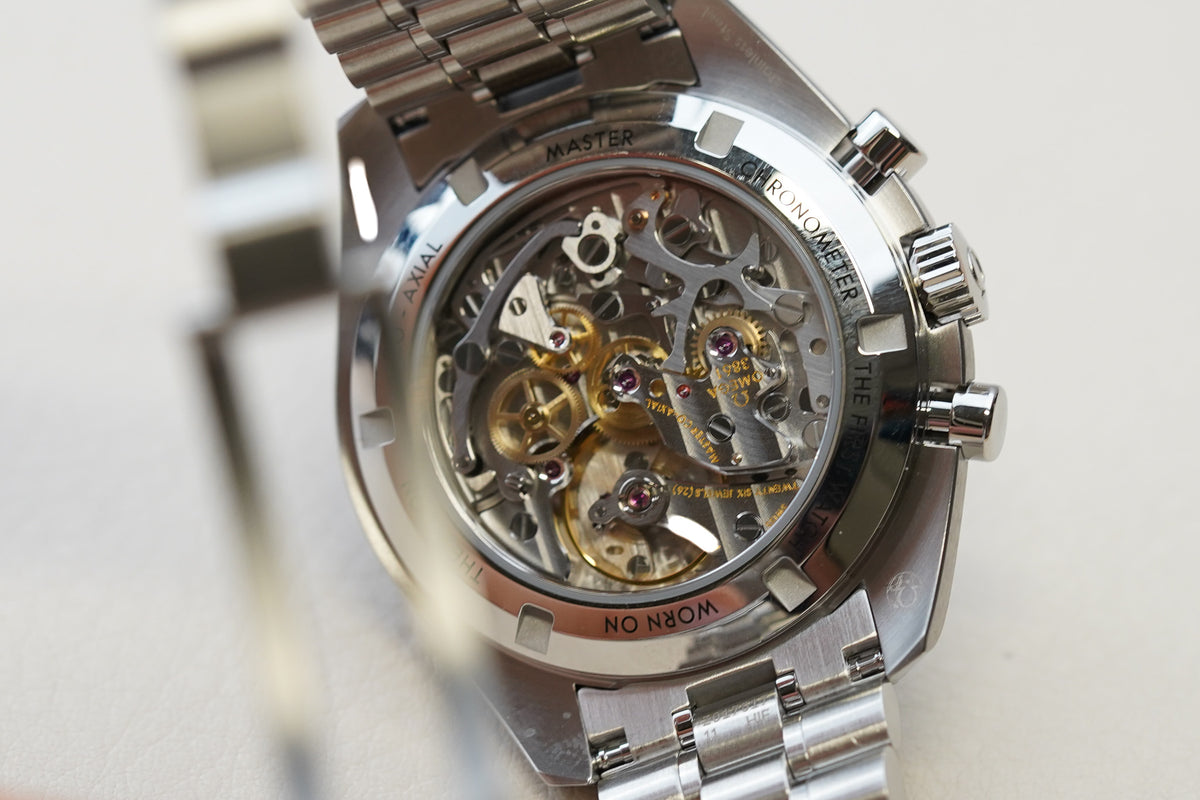 Omega Speedmaster Reverse Panda 310.30.42.50.01.004