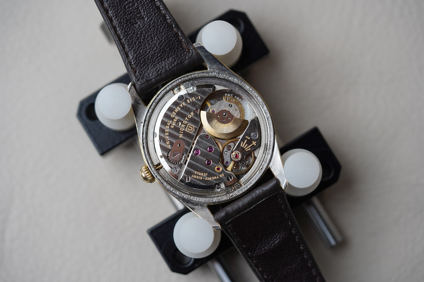 1960's Universal Genève Polerouter Date 204504-1