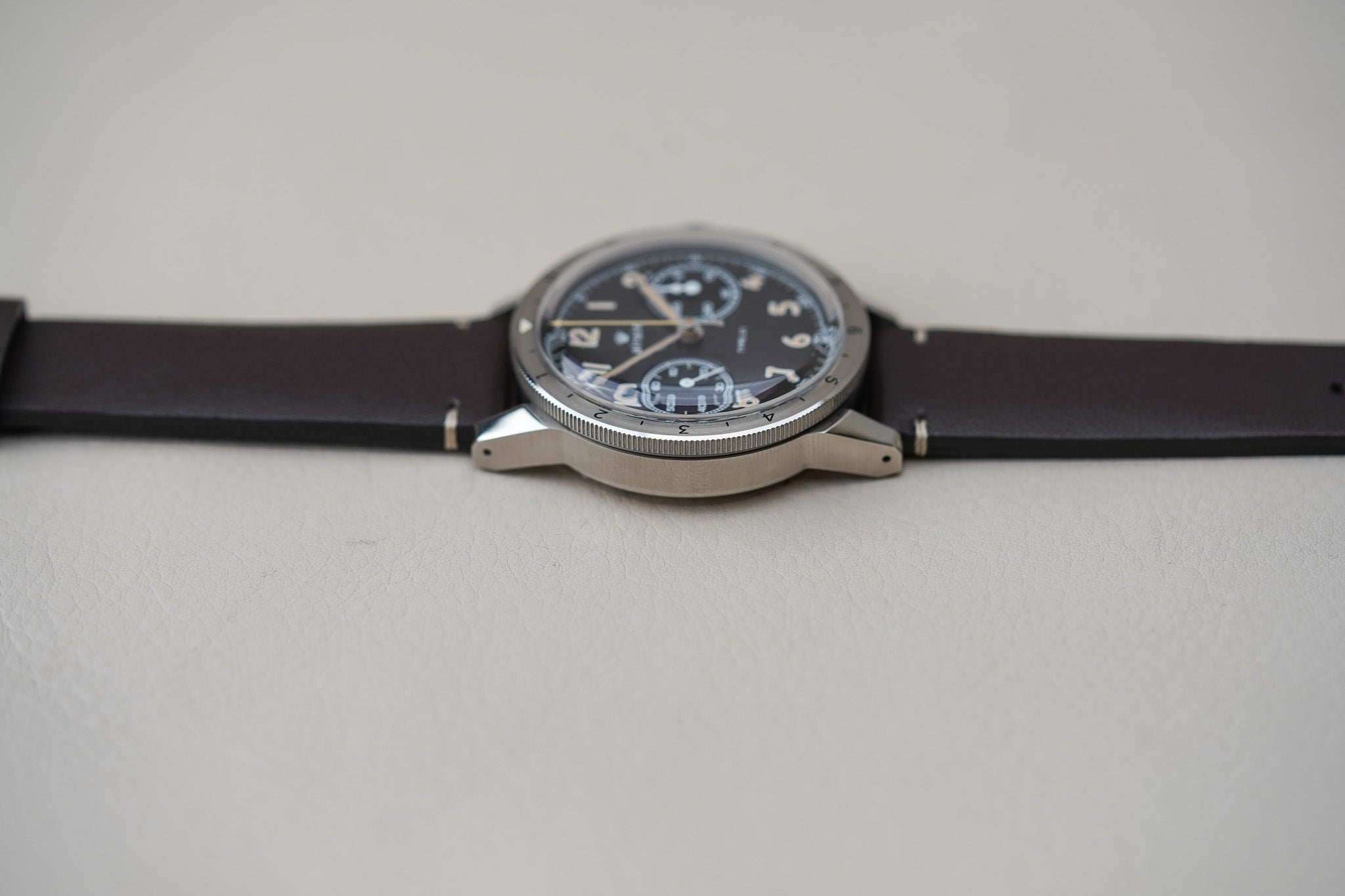 Airain Type 21 Chronograph 423.438