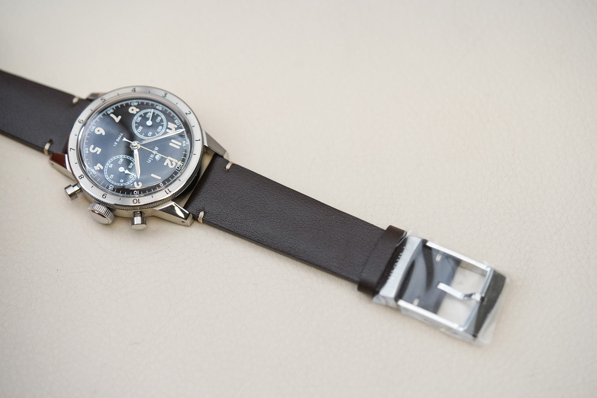 Airain Type 21 Chronograph 423.438