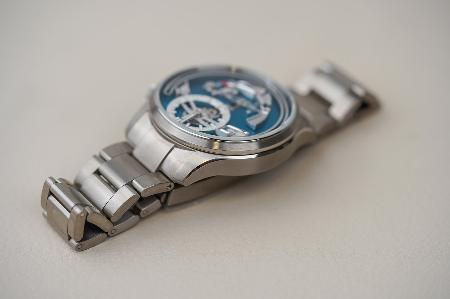 Christopher Ward C1 Bel Canto Dragon Fly