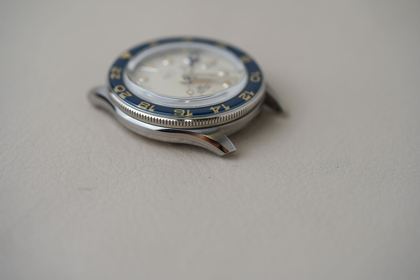 Christopher Ward C65 Aquitaine GMT White Sand Blue C65-41AGM2-S0BE1-B0