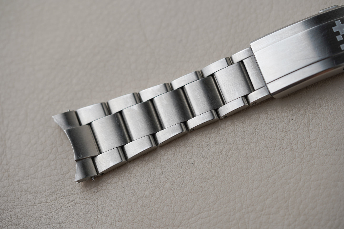 Christopher Ward C65 Aquitaine GMT White Sand Blue C65-41AGM2-S0BE1-B0