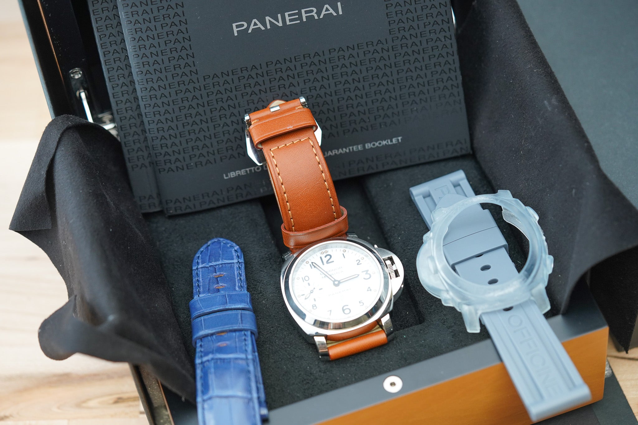 Panerai Luminor Marina Logo Bianco PAM660