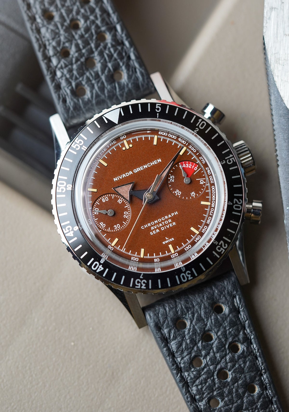Nivada Grenchen Chronomaster Broad Arrow Tropical Black Racing Strap 85007M10LC