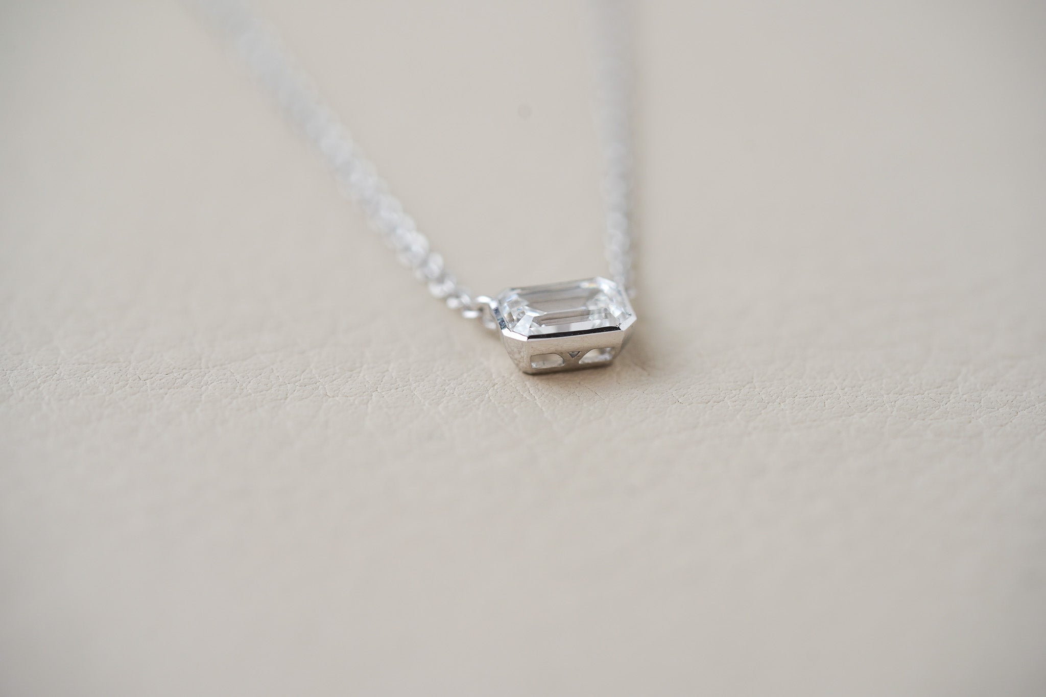 IGI Certified 1.09ct Lab Grown Emerald Cut 14k White Gold Solitaire Bezel Necklace 18