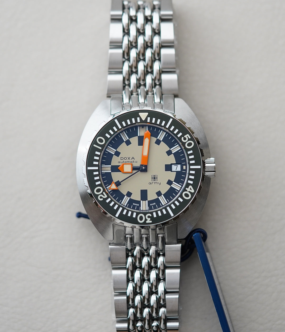 Doxa ARMY Green Steel Bezel 785.10.031G.10
