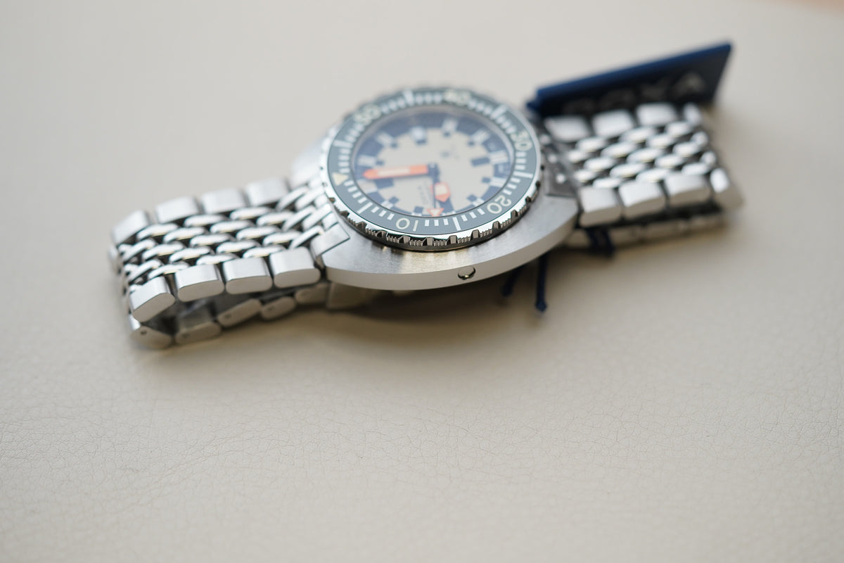 Doxa ARMY Green Steel Bezel 785.10.031G.10