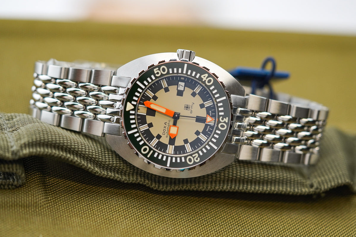Doxa ARMY Green Steel Bezel 785.10.031G.10
