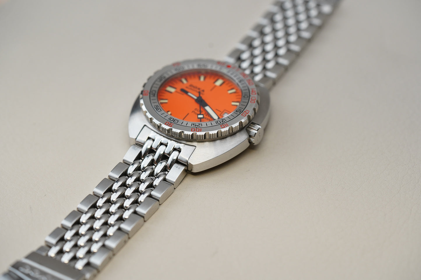 Doxa SUB 1200T Professional Limited 872.10.351.10