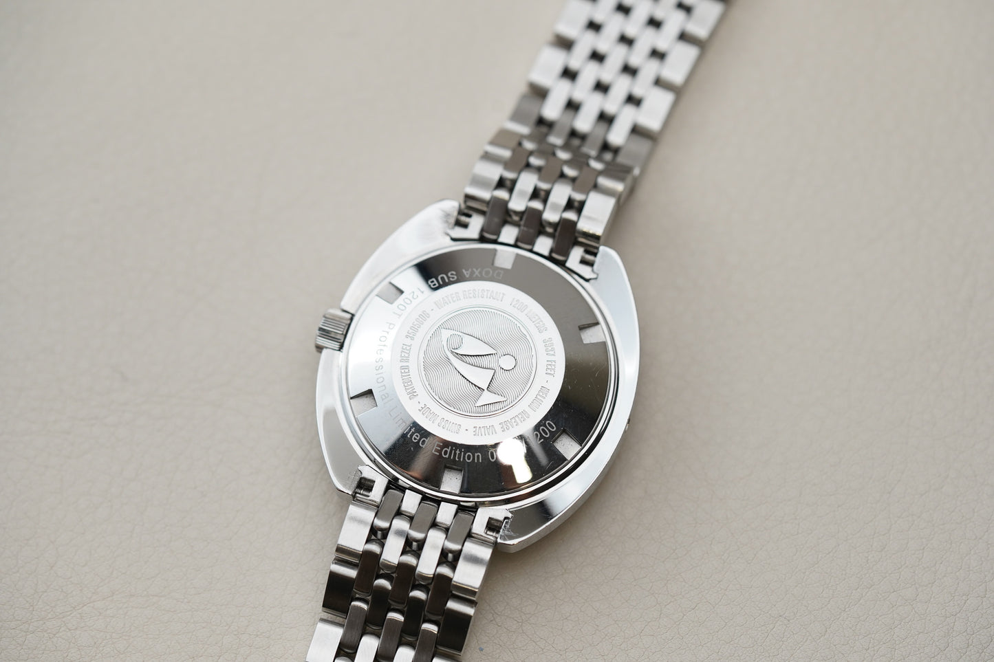 Doxa SUB 1200T Professional Limited 872.10.351.10