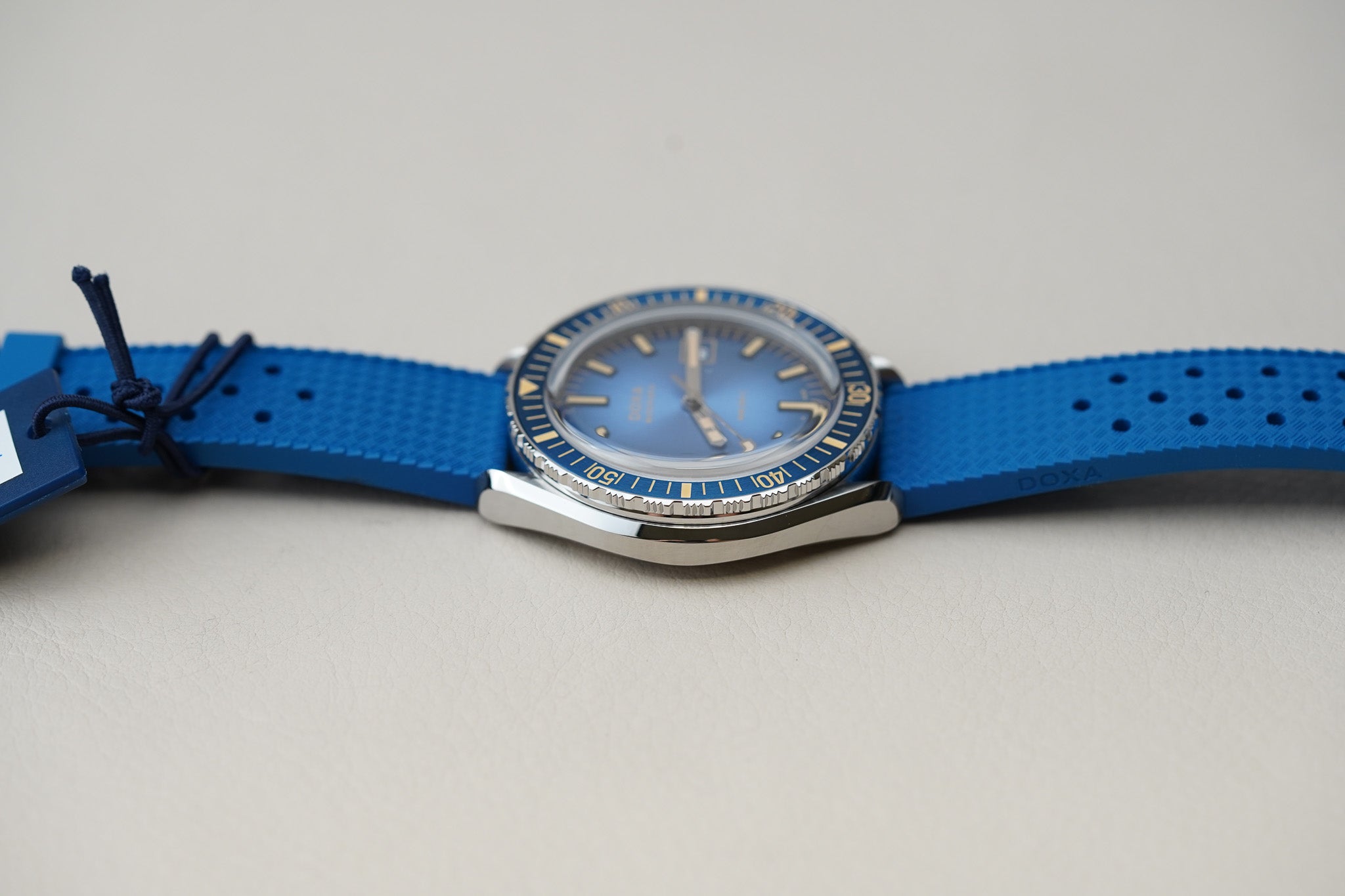Doxa SUB 200 II Caribbean 795.10.201.32 Blue Strap