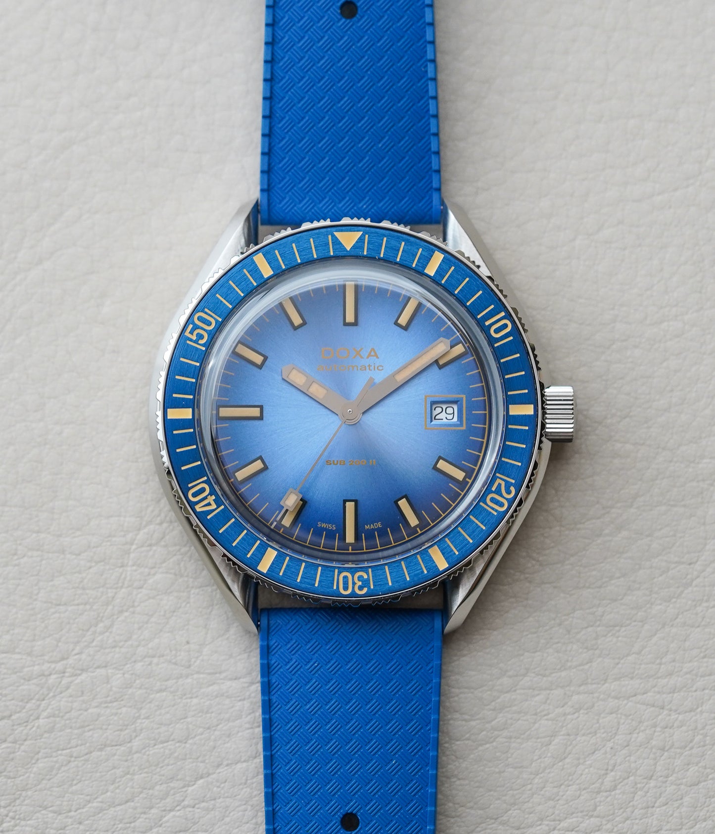 Doxa SUB 200 II Caribbean 795.10.201.32 Blue Strap