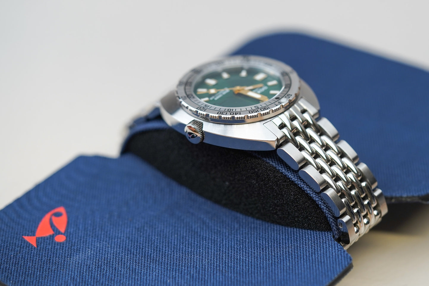 Doxa SUB 200T Sea Emerald Sunray 804.10.131S.10