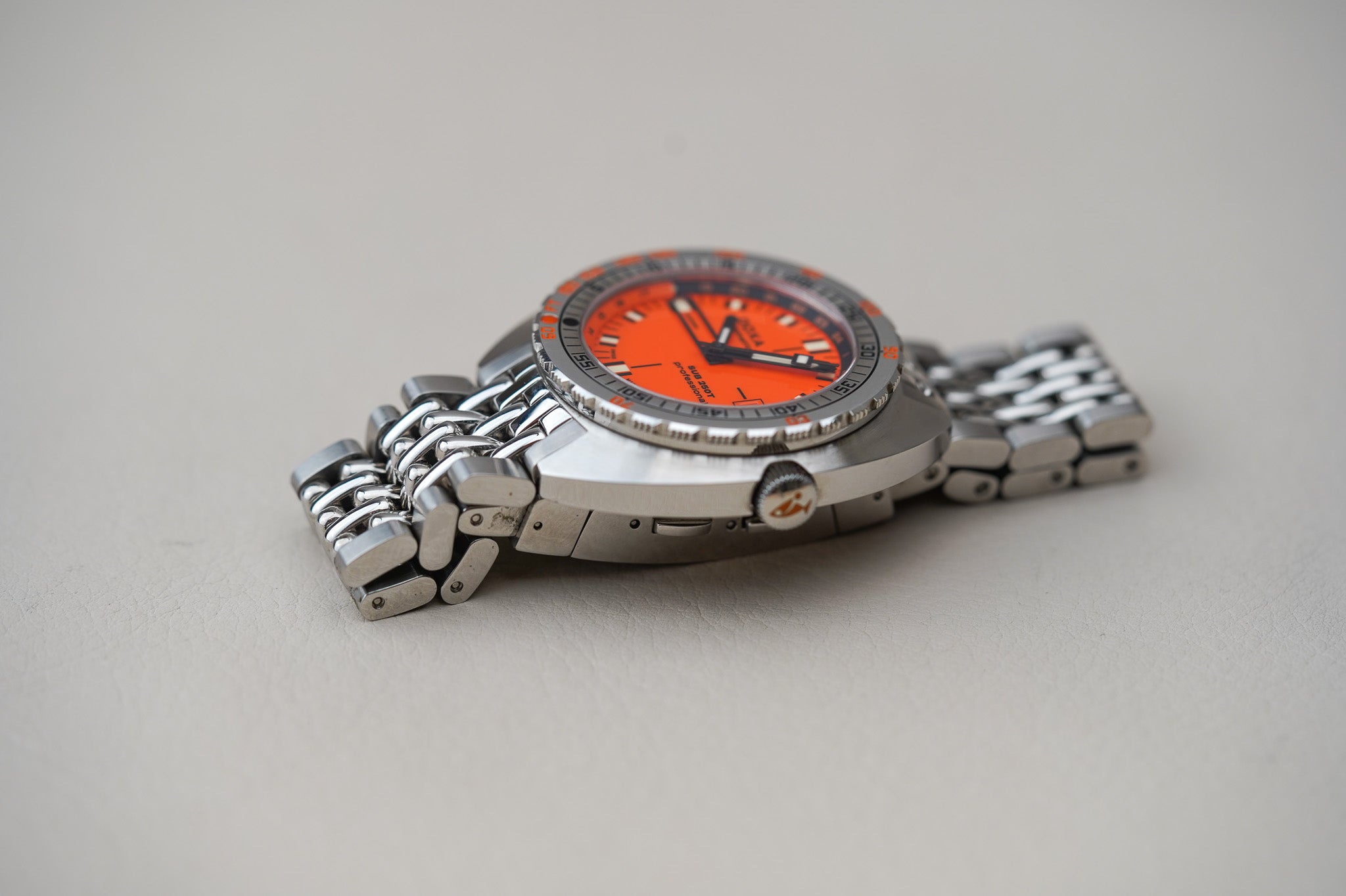 Deposit*****Doxa SUB 250T GMT Professional 855.10.351.10