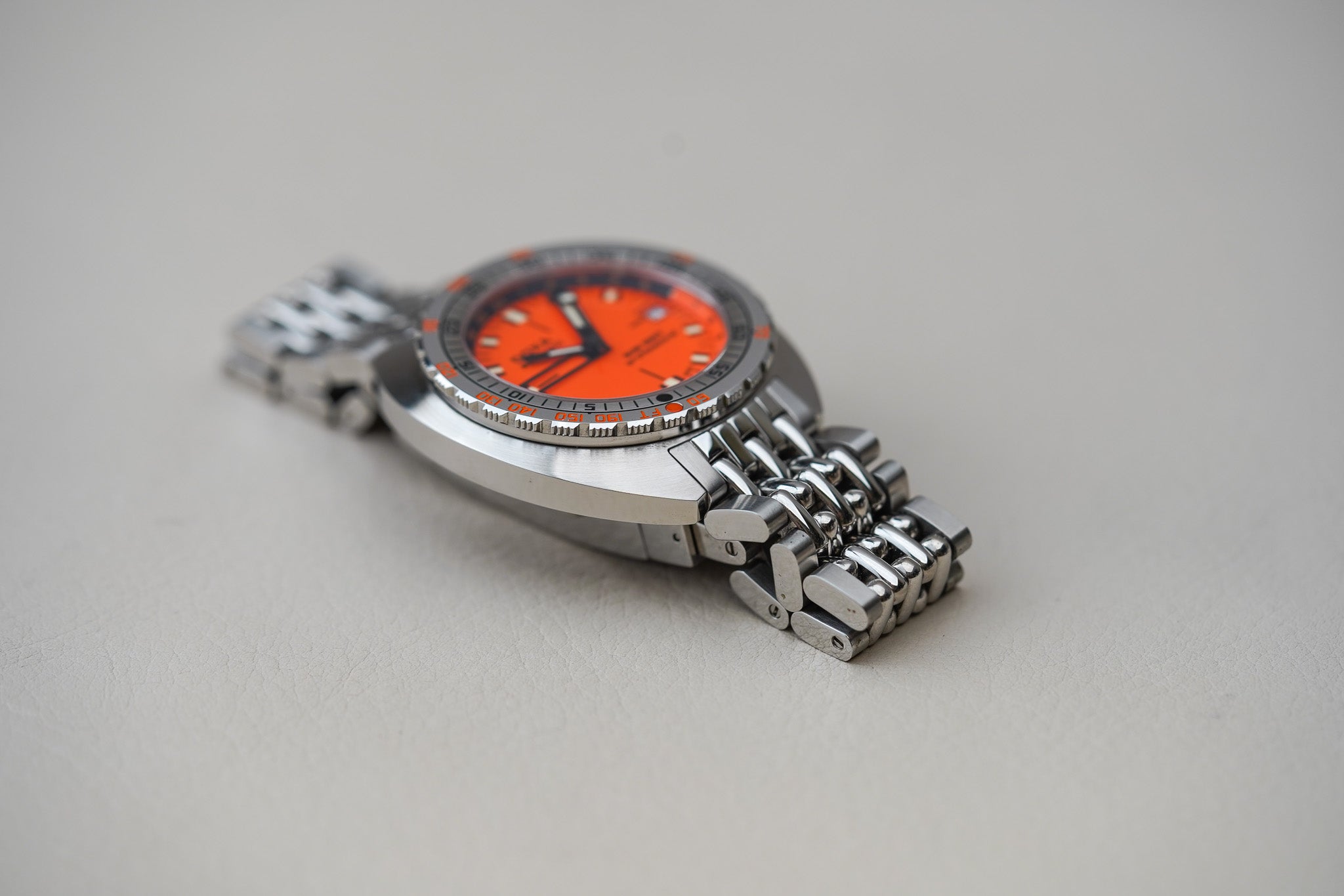 Deposit*****Doxa SUB 250T GMT Professional 855.10.351.10