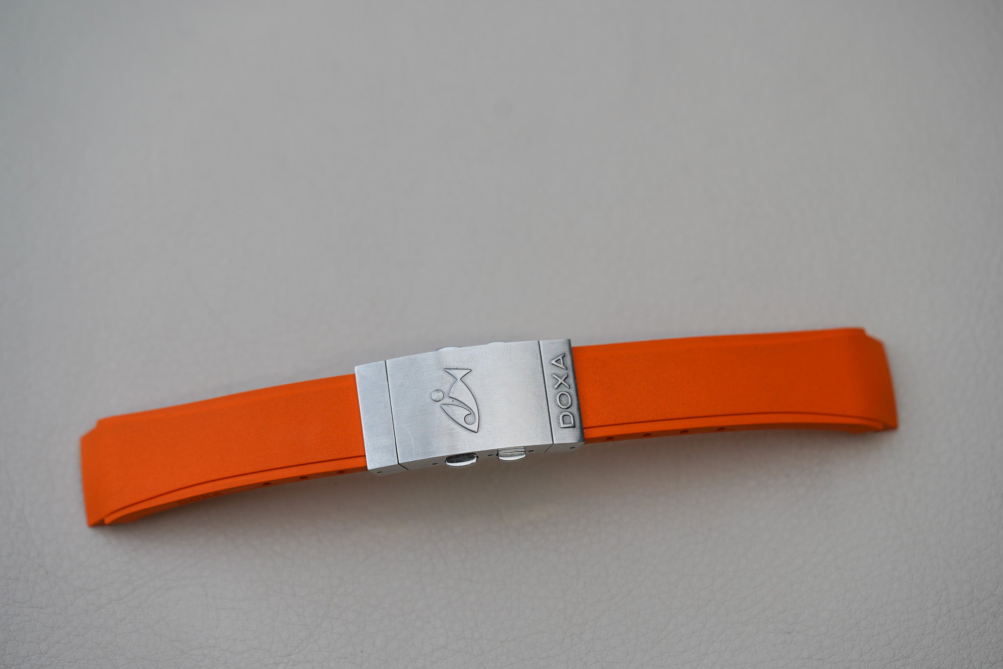 Deposit*****Doxa SUB 250T GMT Professional 855.10.351.10