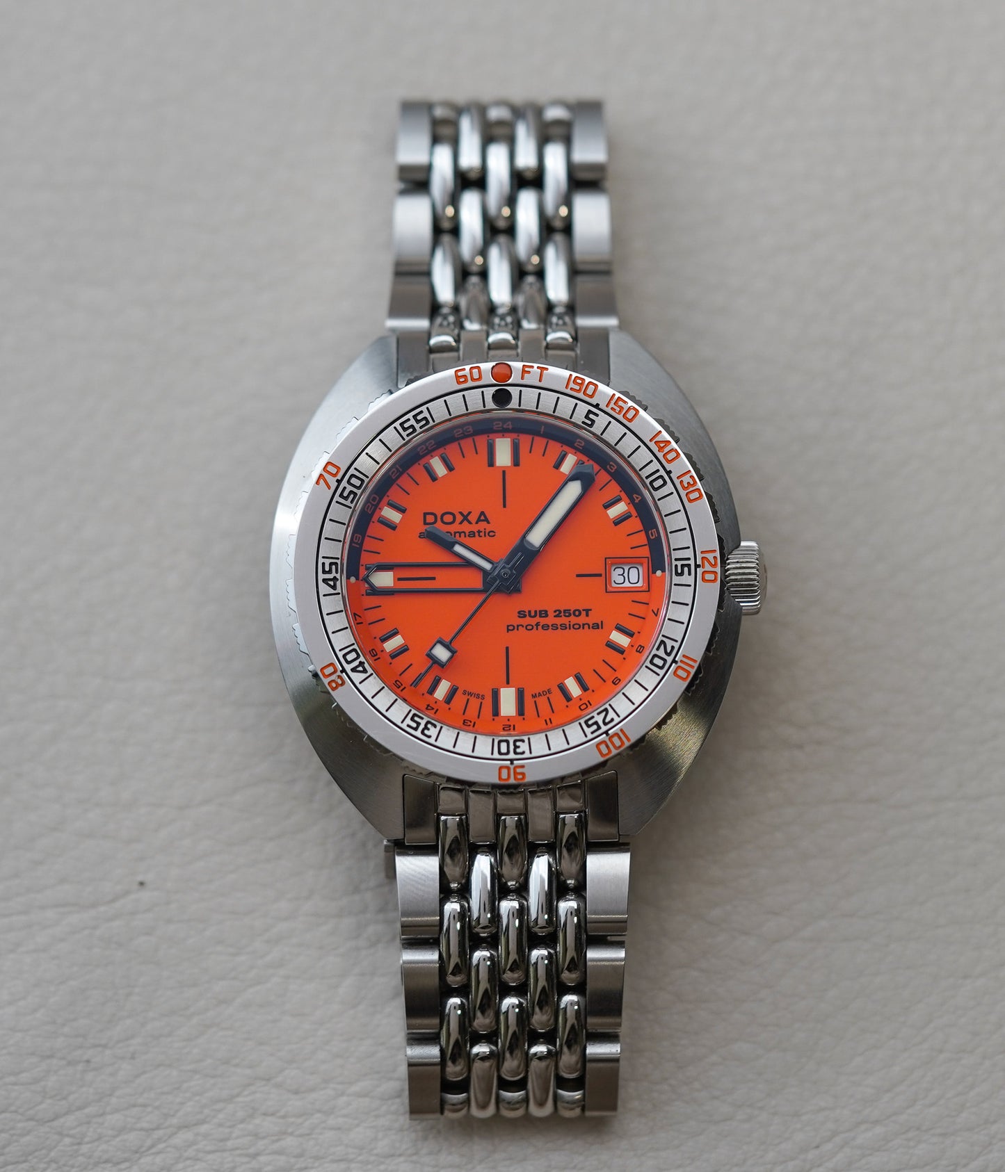 Deposit*****Doxa SUB 250T GMT Professional 855.10.351.10