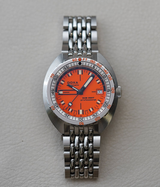 Deposit*****Doxa SUB 250T GMT Professional 855.10.351.10