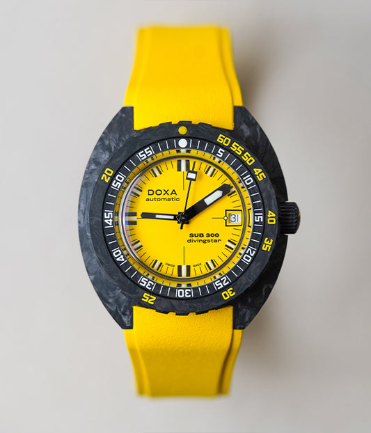 Doxa SUB 300 Carbon Divingstar 822.70.361.31