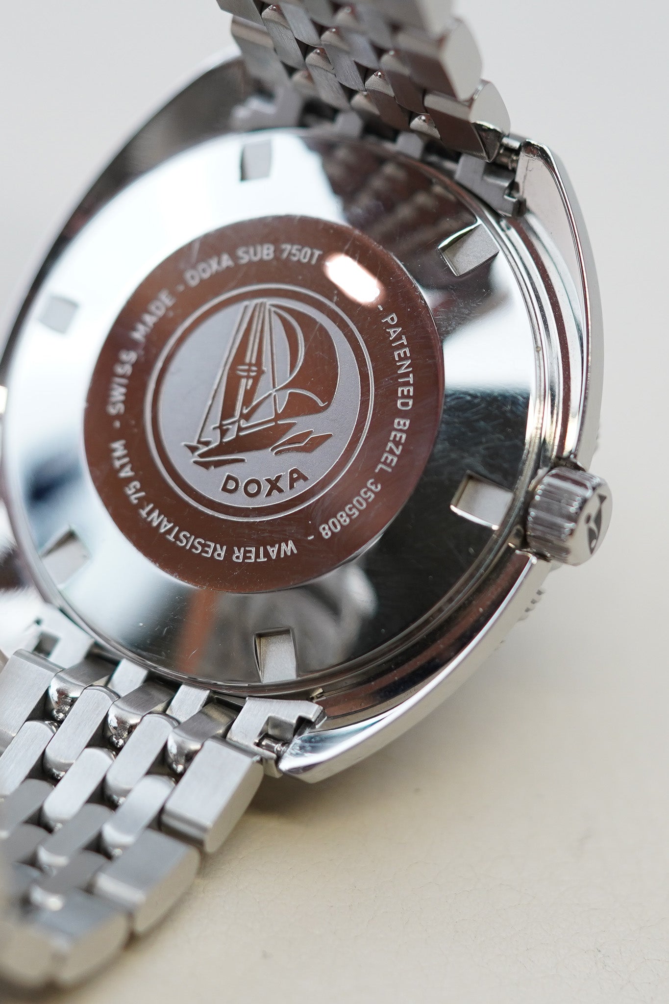 Doxa Sub 750T Whitepearl 825.10.011.10 BOR