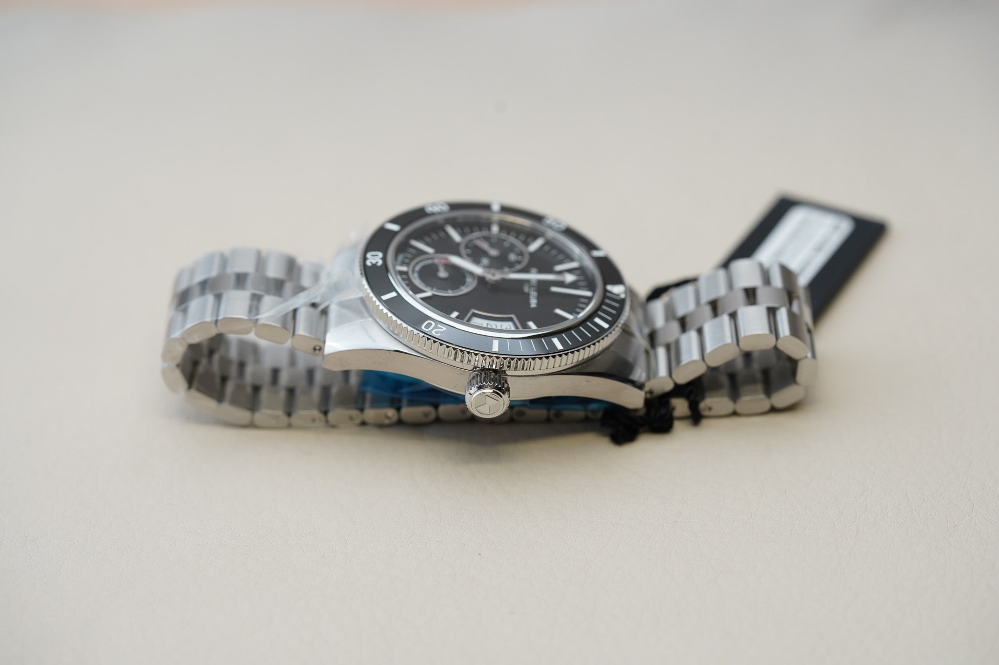 Favre Leuba Deep Raider Power Reserve Black 00.20310.109.01.200