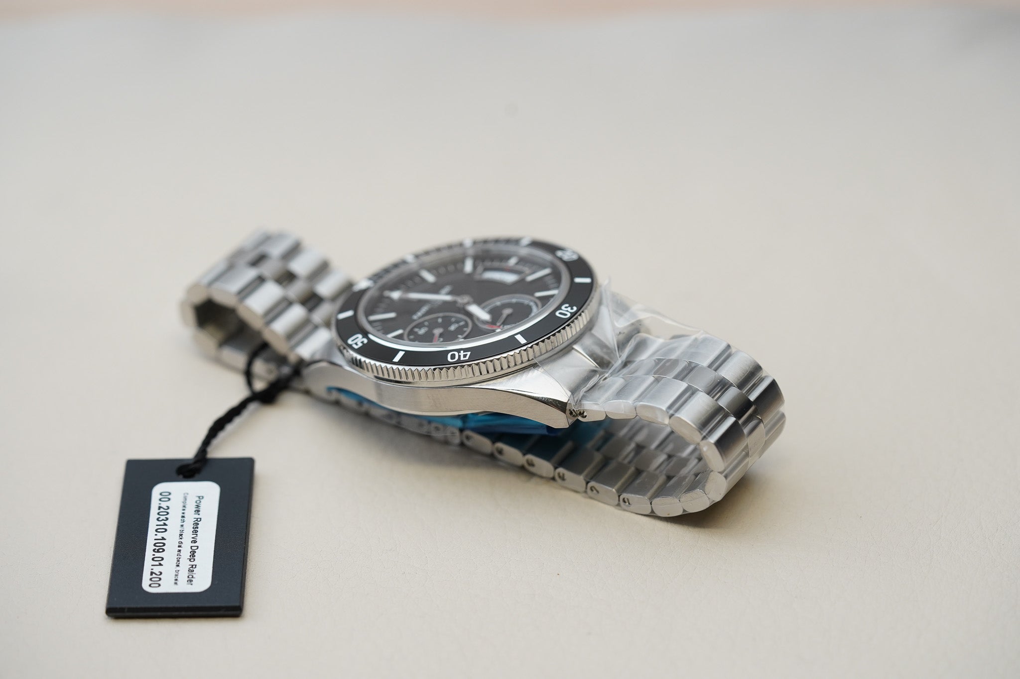 Favre Leuba Deep Raider Power Reserve Black 00.20310.109.01.200
