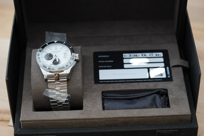 Favre Leuba Deep Raider Power Reserve White 00.20310.109.13.200