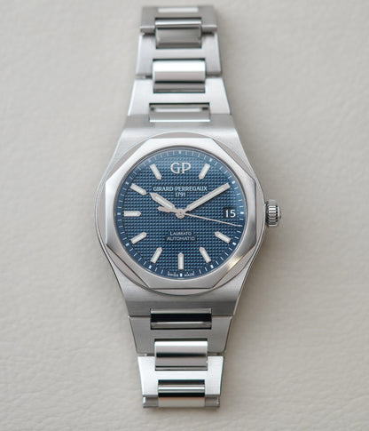 Girard-Perregaux Laureato 42mm Blue 81010-11-431-11A