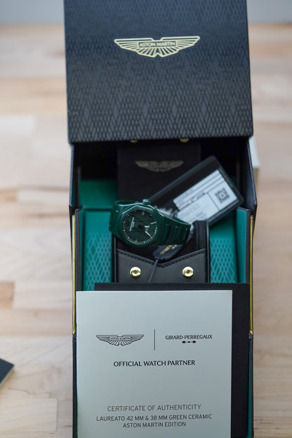 Girard-Perregaux Laureato Green Ceramic 42 Aston Martin Edition 8101-32-3081-1CX