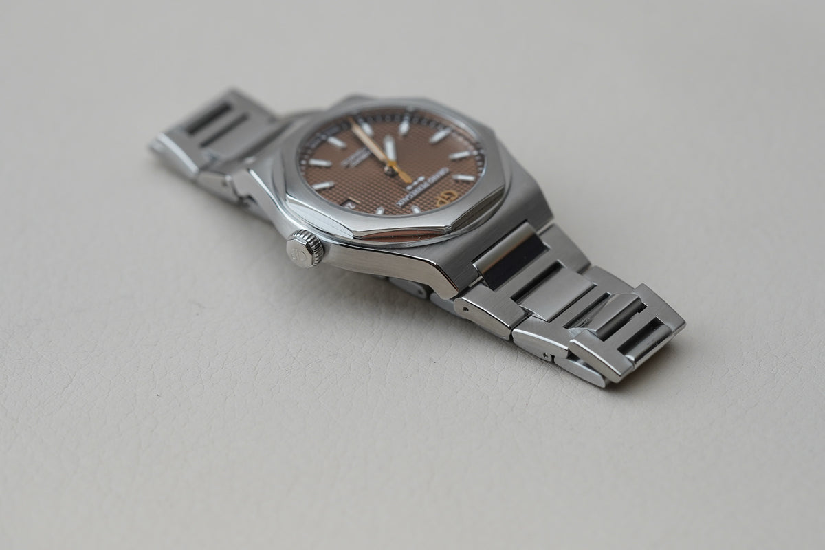 Girard Perregaux Laureato 38mm Copper 81005-11-3154-1CM