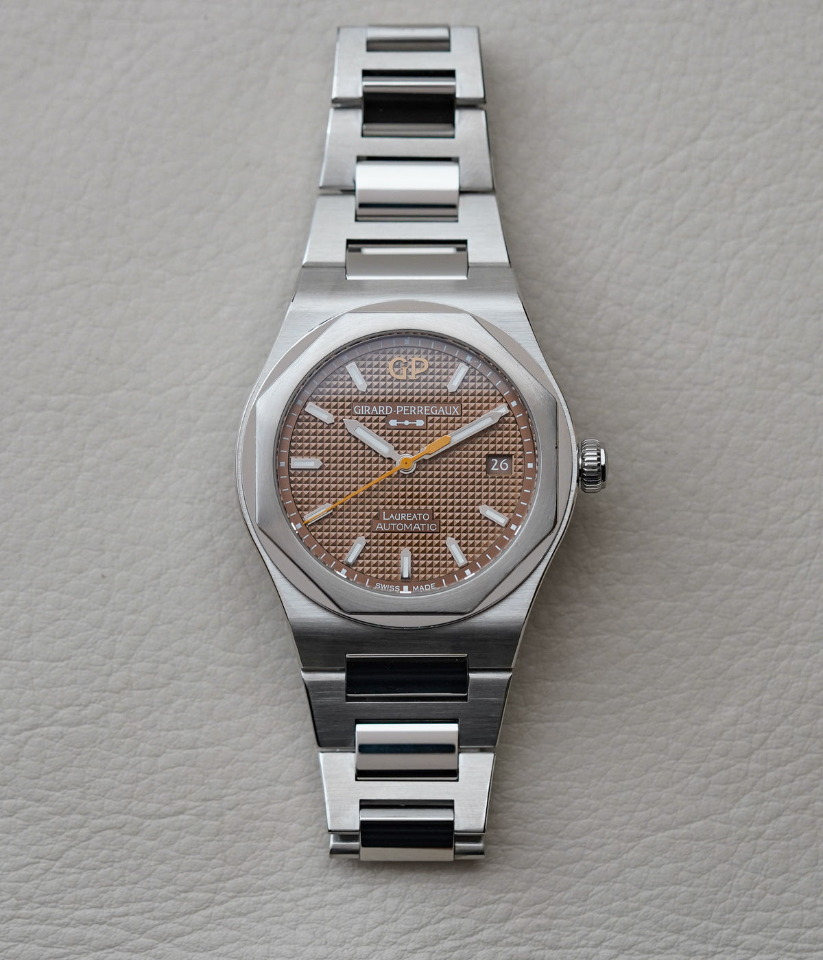 Girard Perregaux Laureato 38mm Copper 81005-11-3154-1CM