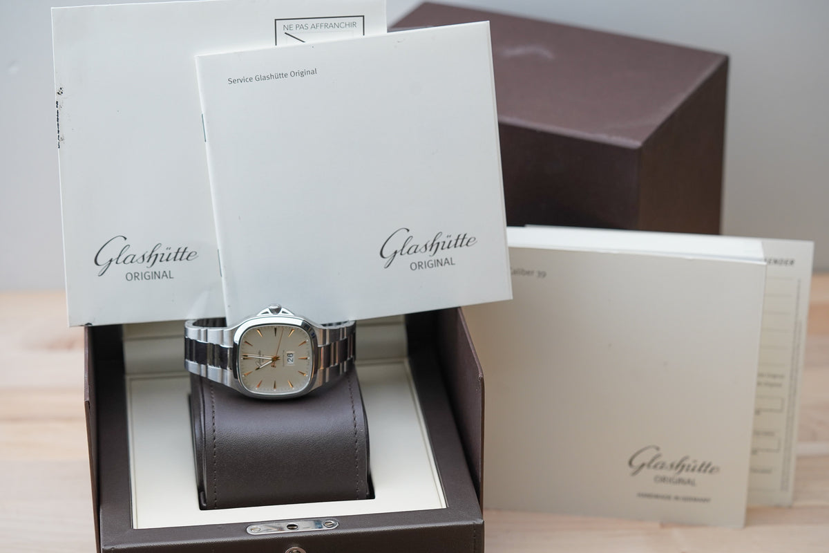 Glashutte Original Seventies Panorama Date 39-47-11-12-14