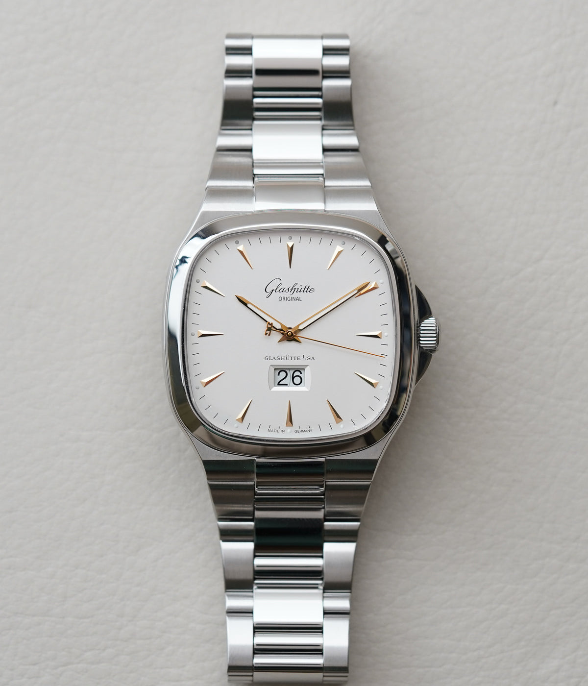Glashutte Original Seventies Panorama Date 39-47-11-12-14