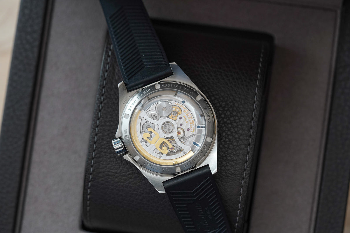 Glashutte Original SeaQ Panorama Date 1-36-13-01-80-33