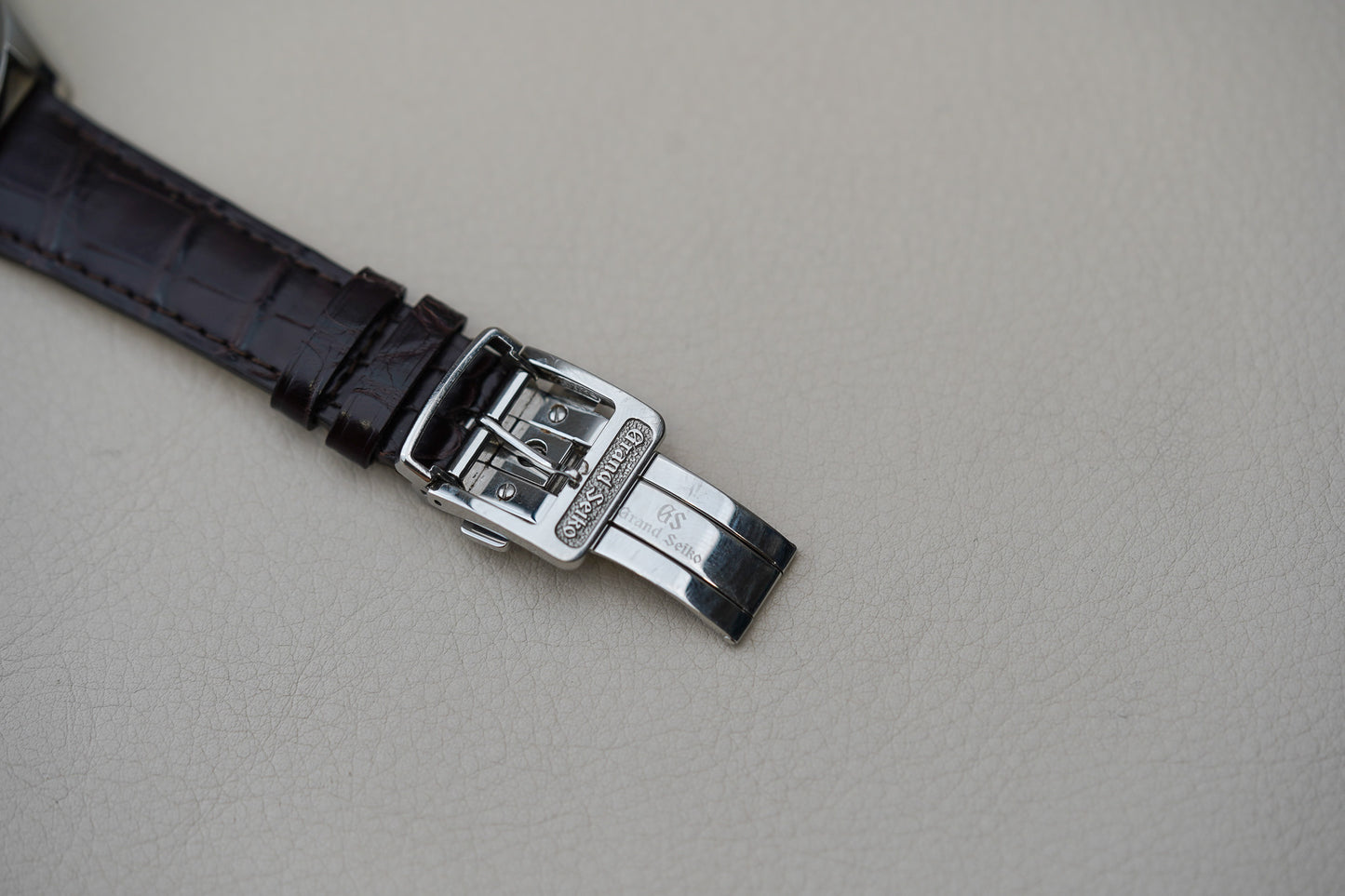 Grand Seiko Elegance GMT Ivory SBGM003
