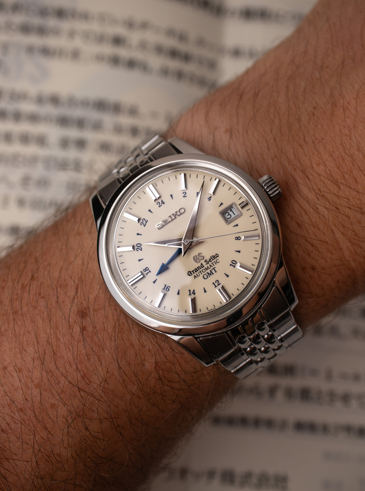 Grand Seiko Elegance GMT SBGM00C
