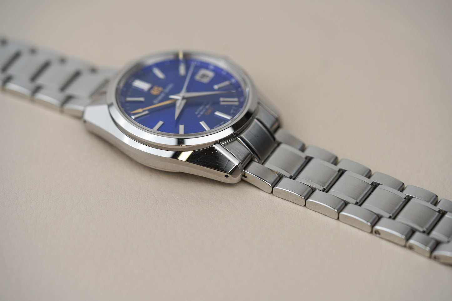 Grand Seiko Hi-Beat GMT SBGJ261G 'Peacock'