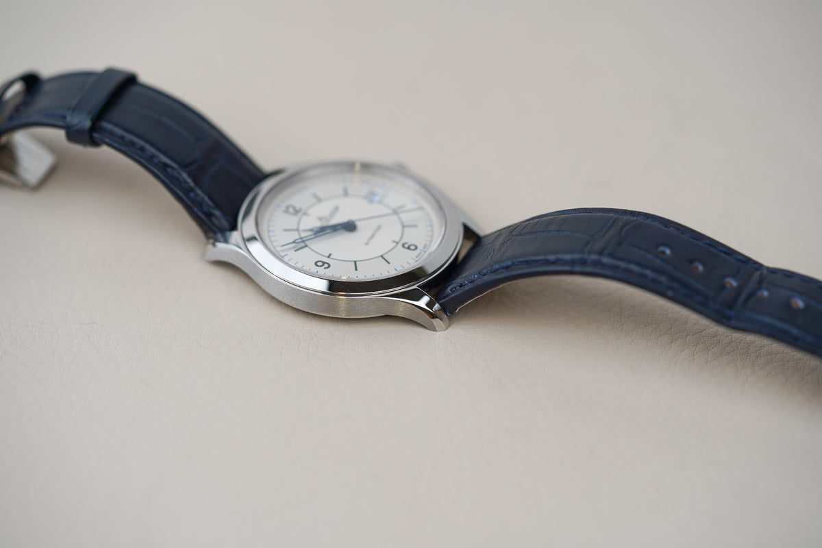 Jaeger-LeCoultre Master Control Date Sector Dial Q1548530