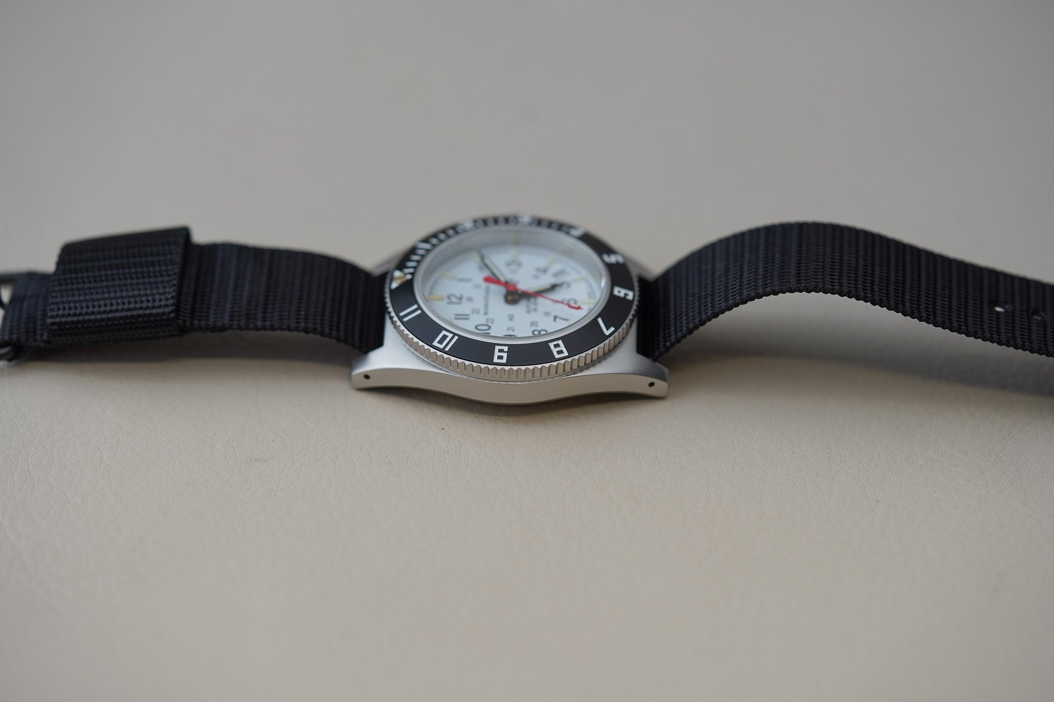Marathon 41mm Pilot's Automatic SSNAV-D Arctic Tritium Type II WW194030SS-0501