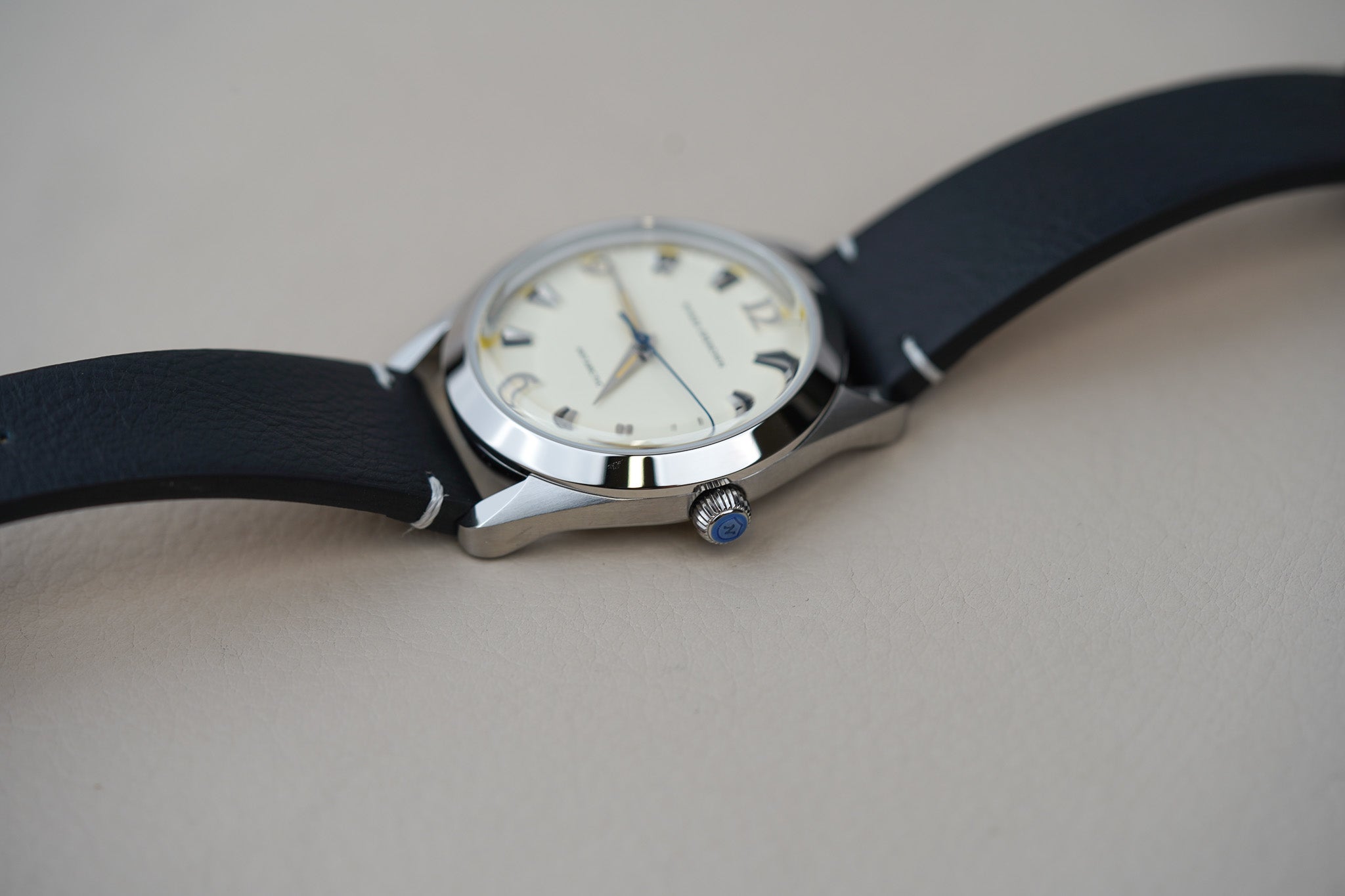 Nivada Grenchen Antarctic 38mm Eggshell Beige Luminova 32080A15