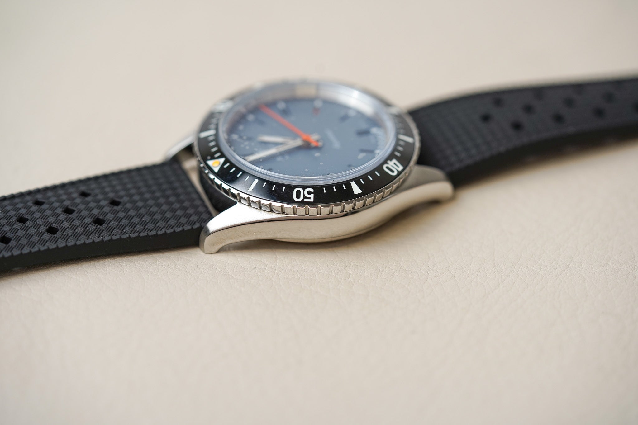 Nivada Grenchen Aquamar Grey 32077A01