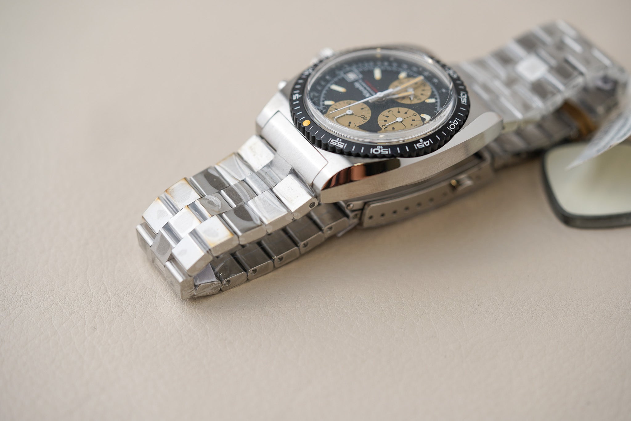 Nivada Grenchen Autochron MecaQuartz 77001Q45