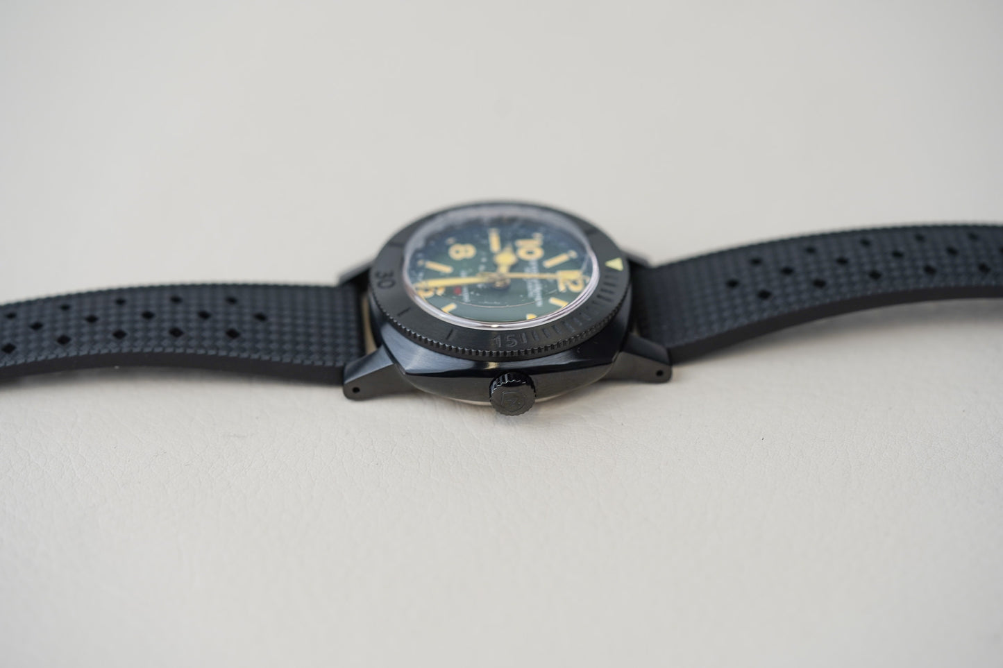 Nivada Grenchen Depthmaster Black DLC Green 14135A01