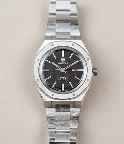 Nivada Grenchen F77 41mm Black Dial No Date 68041A77A