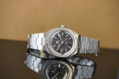 Nivada Grenchen F77 41mm Meteorite Dial No Date 68041A77C Steel