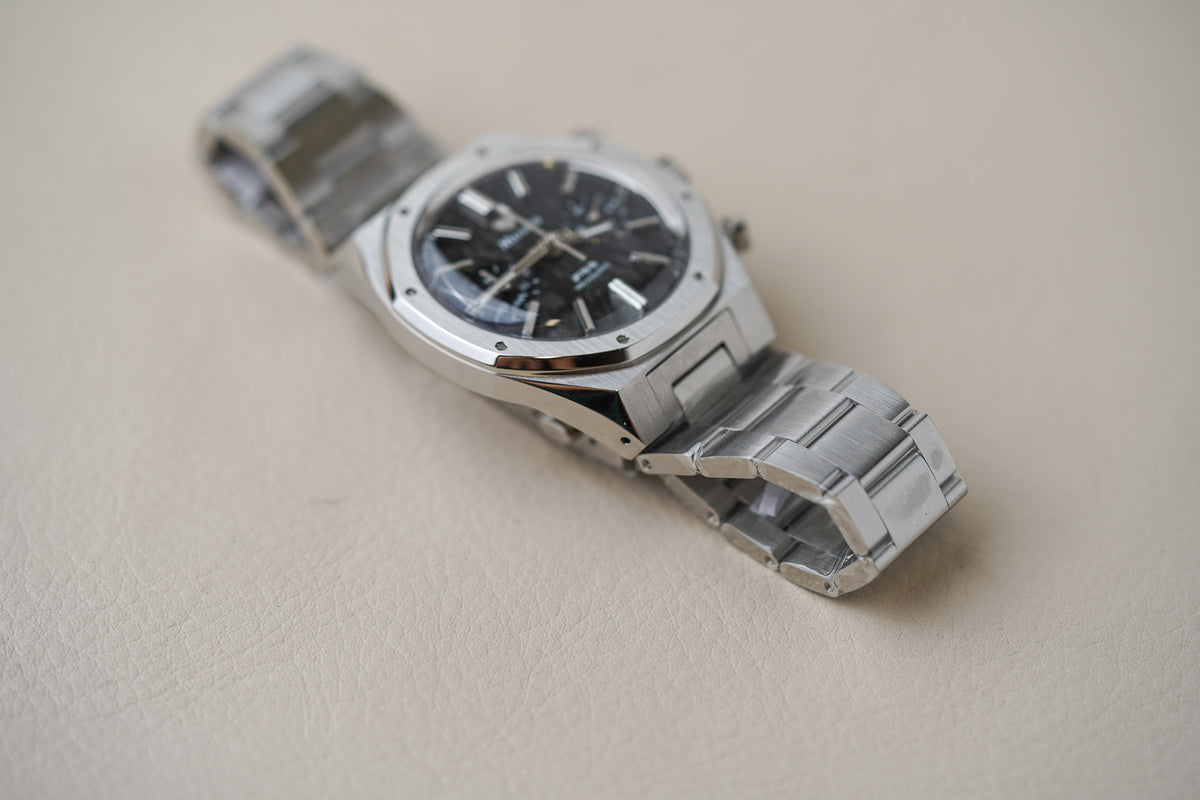 Nivada Grenchen F77 Chrono Mecaquartz Carbon 38MM 68002Q77