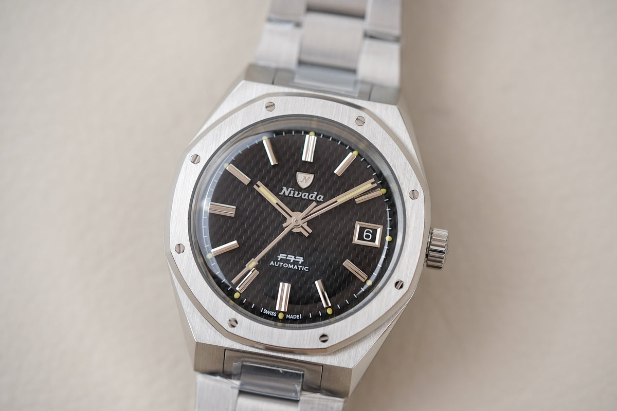 Nivada Grenchen F77 MK2 SST Beige Lume Black With Date Dial 69010A77